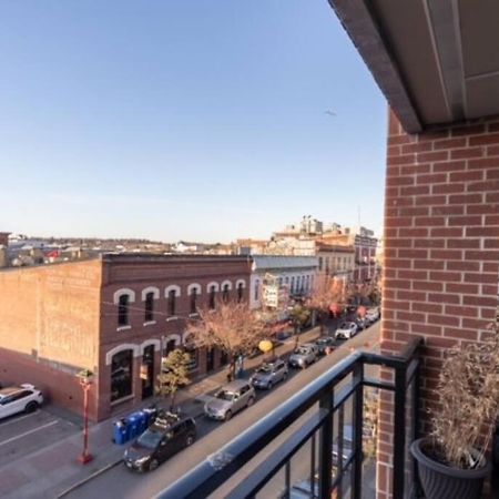 Elegance At The Union Apartment Victoria Exterior photo